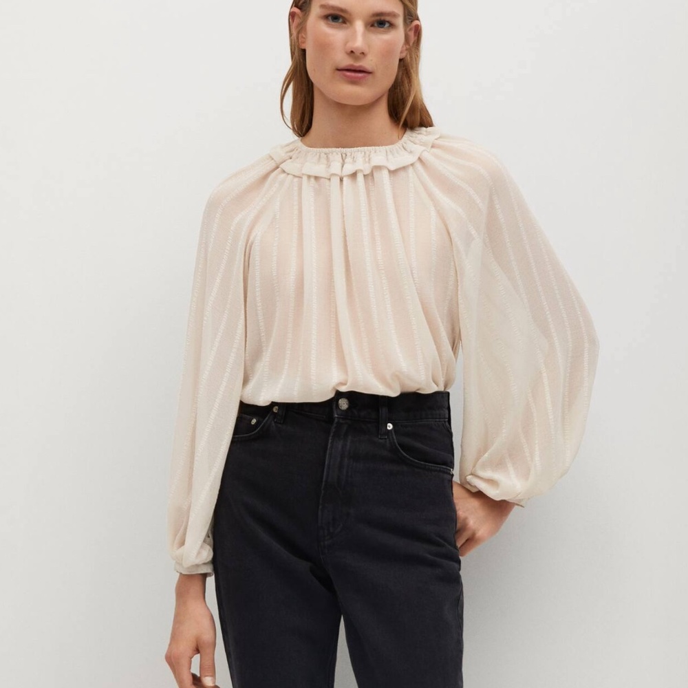 Flowy textured blouse